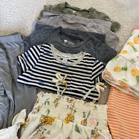 6-12 month spring/summer bundle - Picture 8 of 11